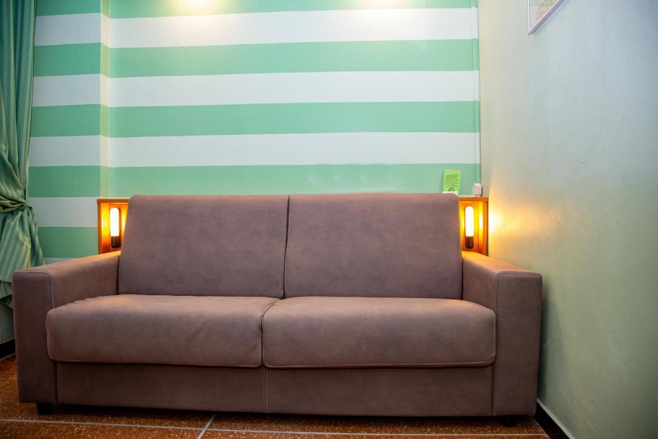Albergo Glory Borghetto Santo Spirito Exterior photo